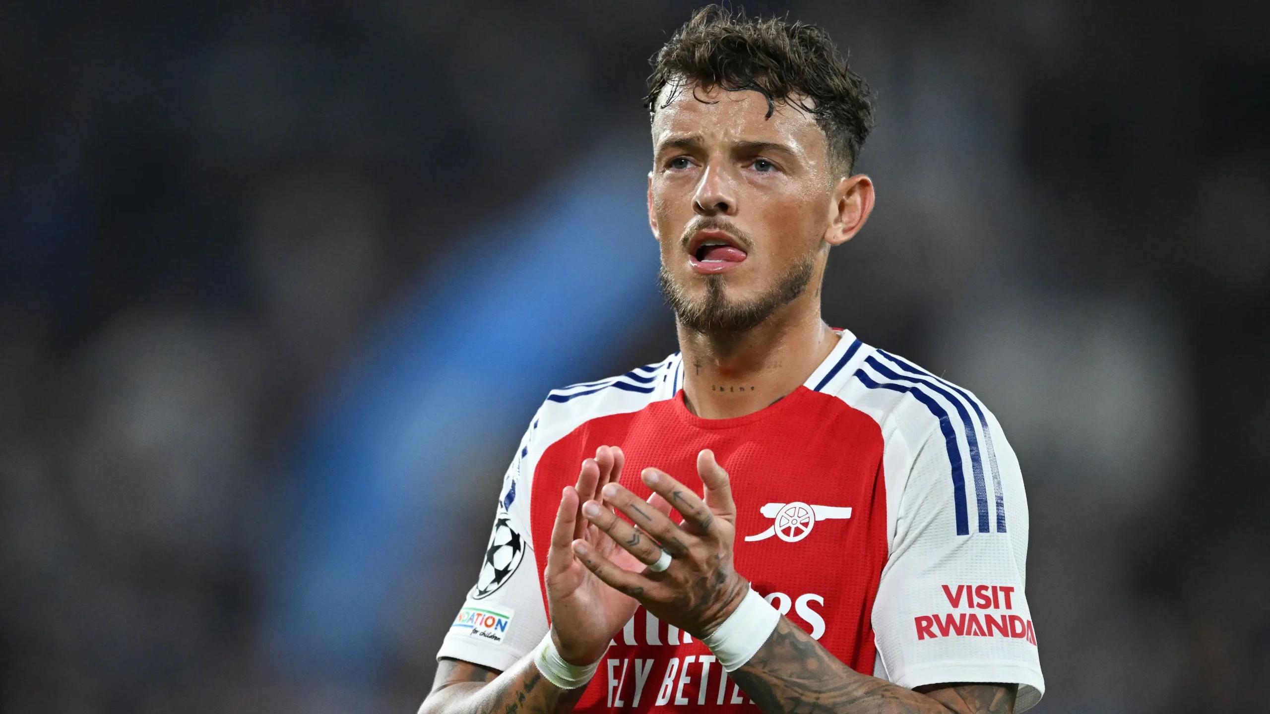 Ben White trở lại trong trận gặp PSV ở Champions League