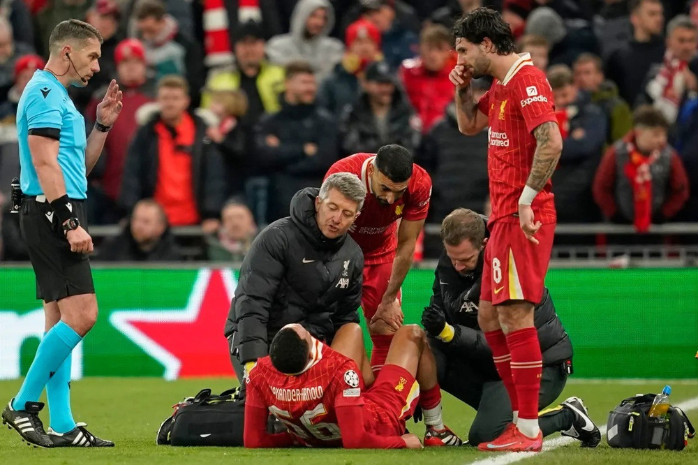 Hiệp 2 diễn ra theo cách người hâm mộ mong muốn